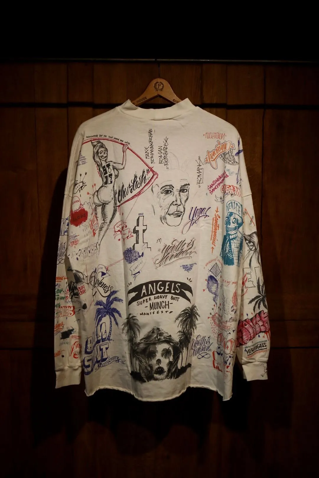 SAINT Mxxxxxx × BORNXRAISED BR_LS TEE/LA/WHT Latest co-branded model LA diamond all-over long sleeves off-white S-XL Super heavy work started in February and lasted three months Super complex 36 sets of screens Outlined pictures make you doubt your life Super perfect reproduction of printing Genuine Czech diamonds Pressure-free reproduction